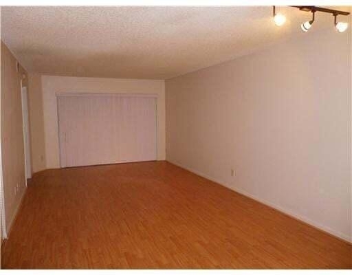 1005 Coral Club Drive - Photo 5