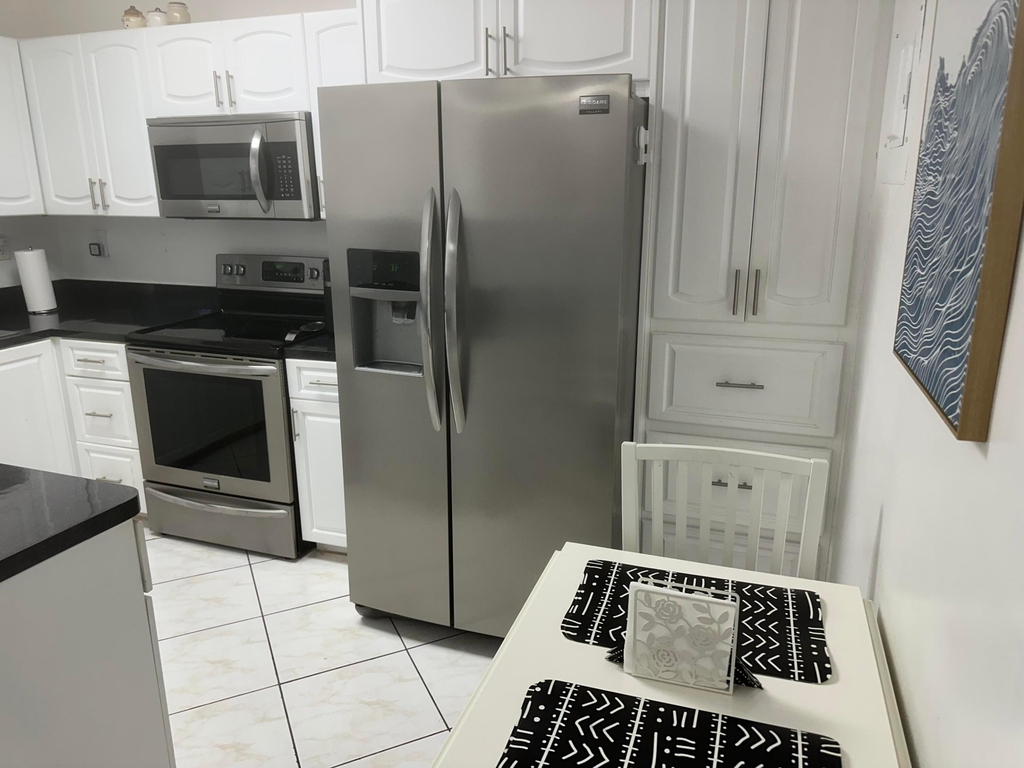 8960 S Hollybrook - Photo 3
