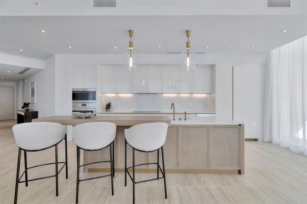525 N Fort Lauderdale Beach Boulevard - Photo 1
