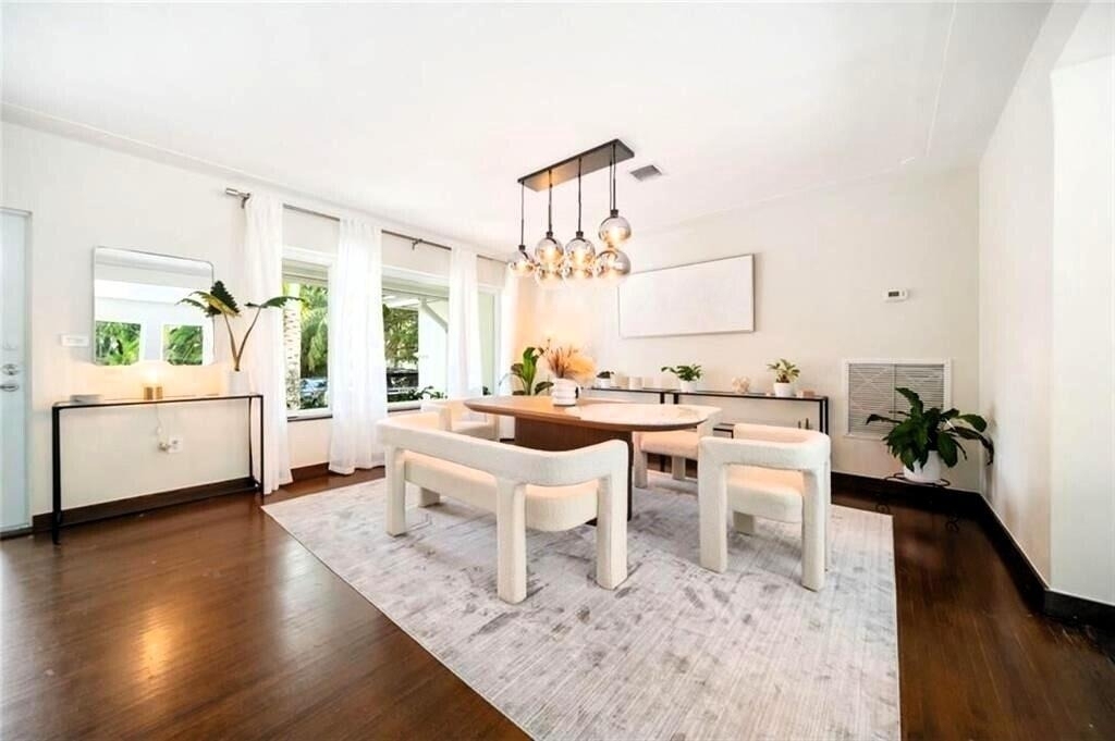 551 Ne 53rd Street - Photo 3