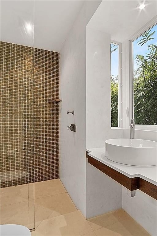 551 Ne 53rd Street - Photo 10