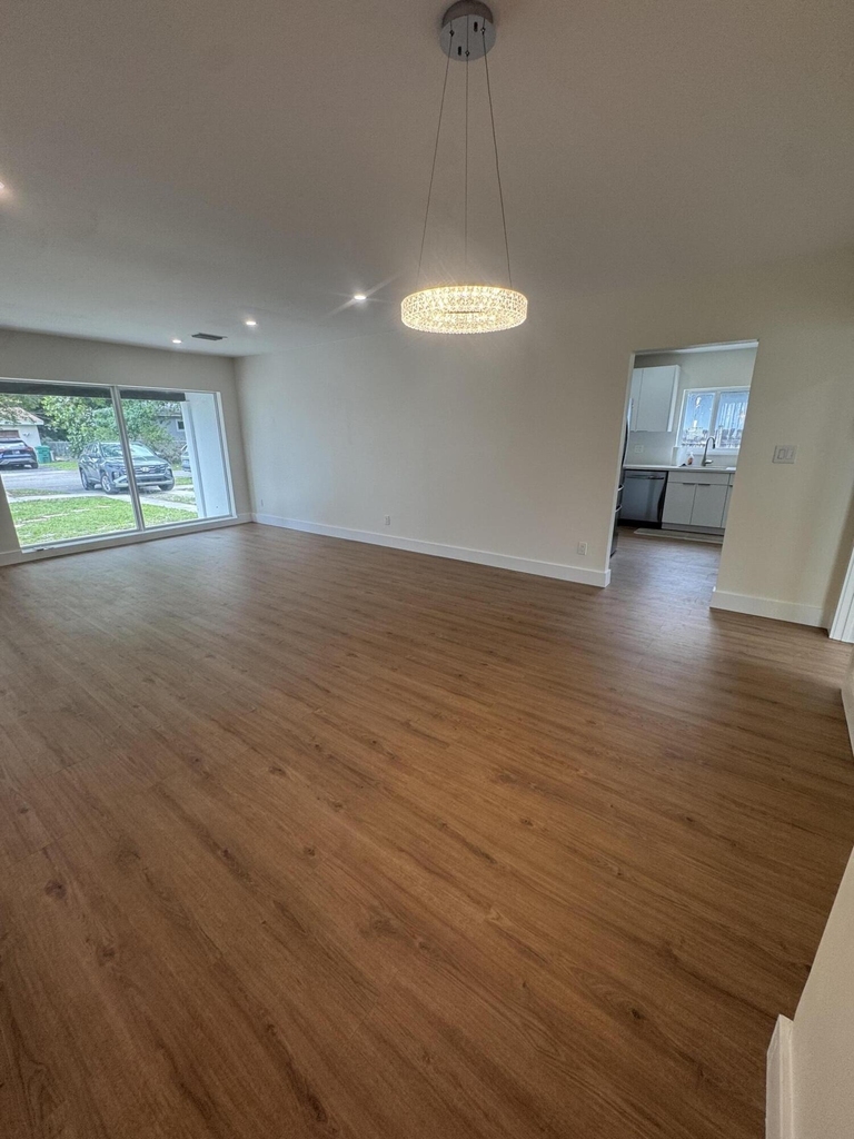725 Ne 160th Terrace - Photo 34