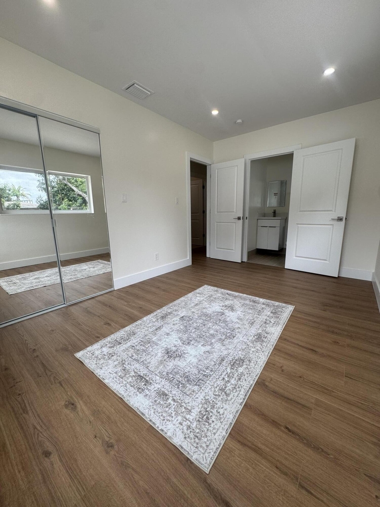 725 Ne 160th Terrace - Photo 23
