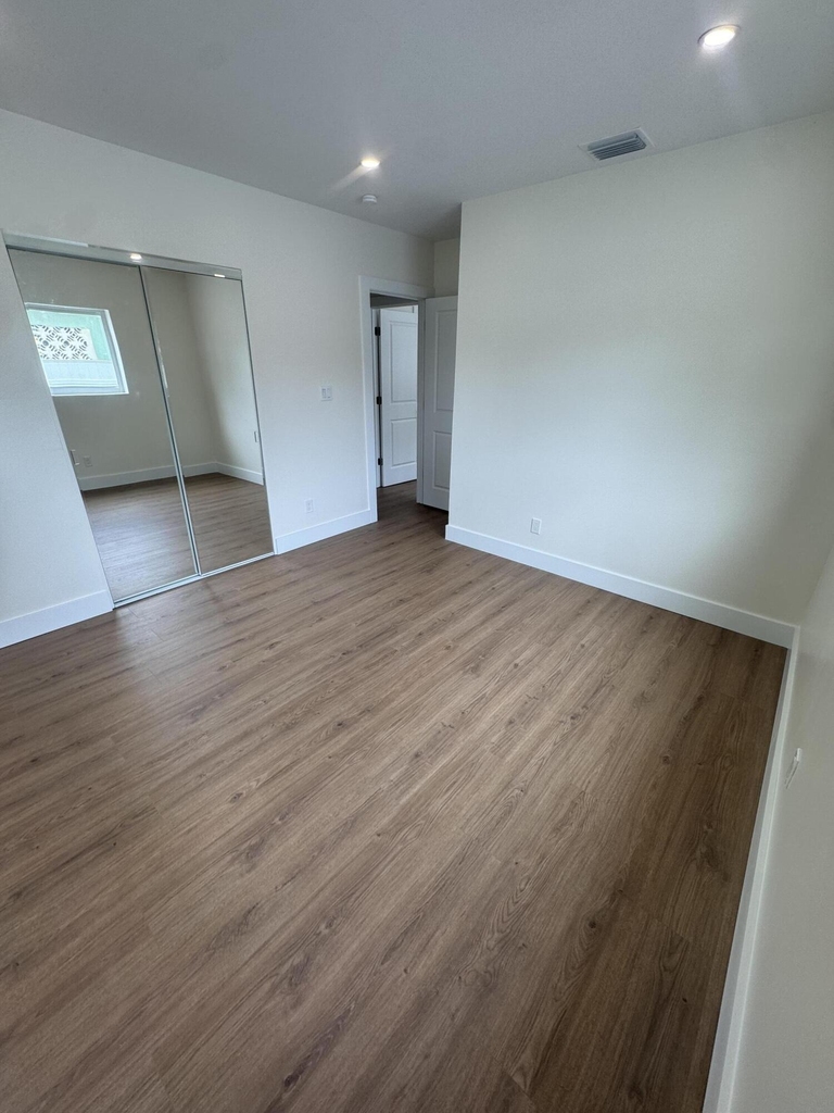 725 Ne 160th Terrace - Photo 31
