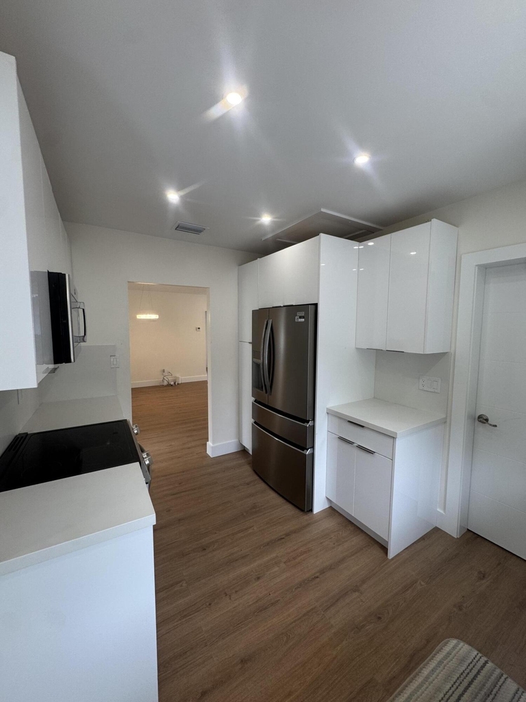 725 Ne 160th Terrace - Photo 7