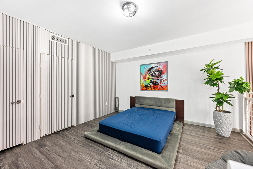 244 Biscayne Boulevard - Photo 17