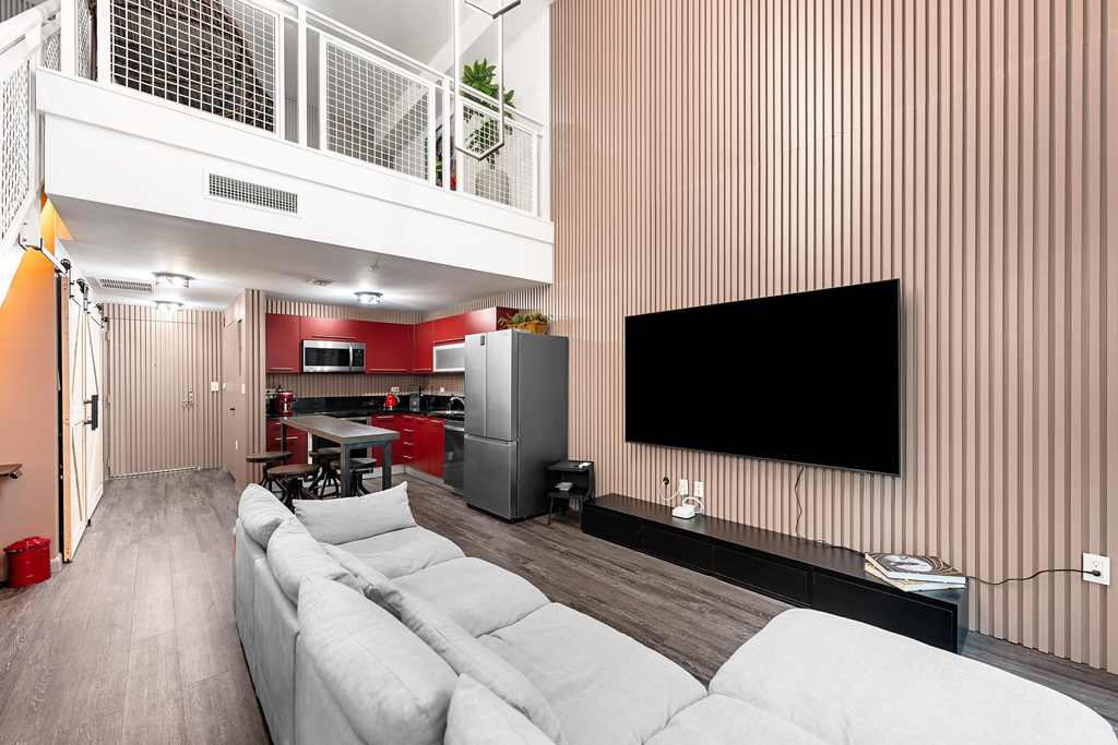 244 Biscayne Boulevard - Photo 10