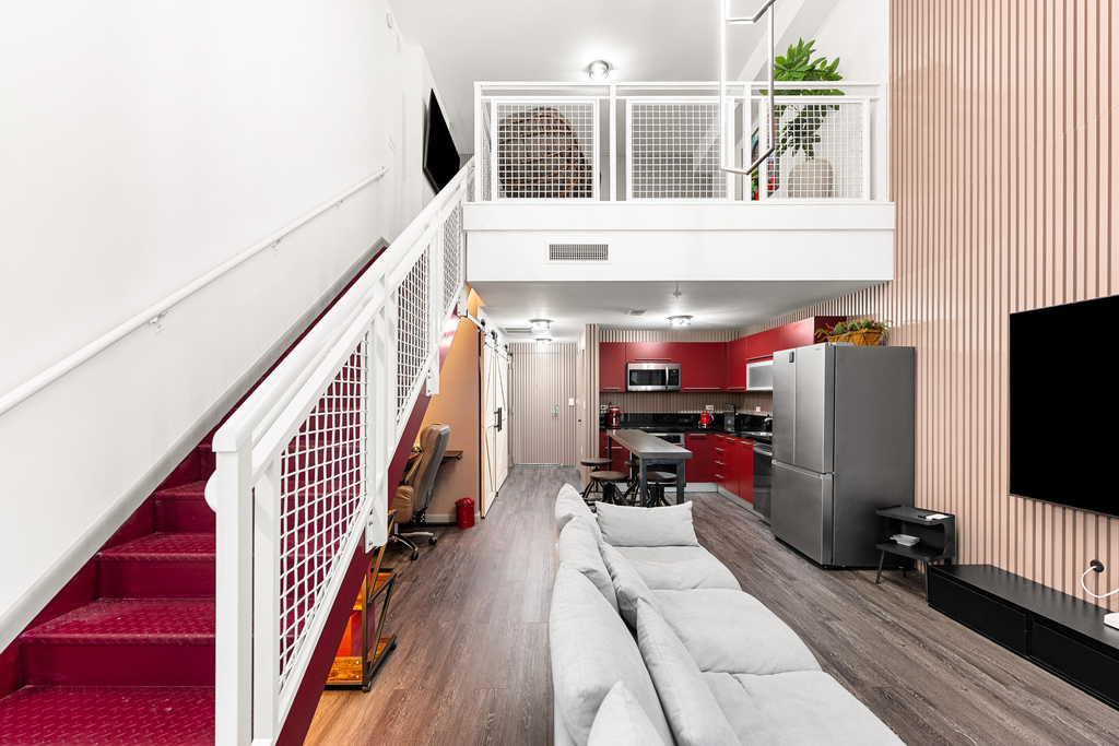 244 Biscayne Boulevard - Photo 11