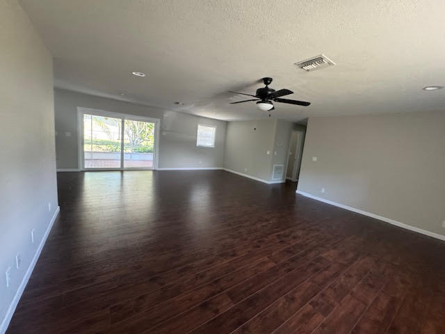 709 Se Alamanda Way - Photo 7