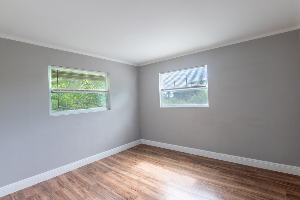 715 S Swinton Avenue - Photo 5