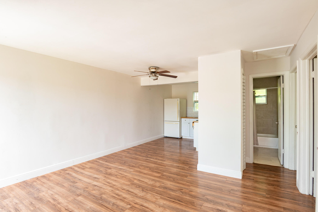 715 S Swinton Avenue - Photo 1