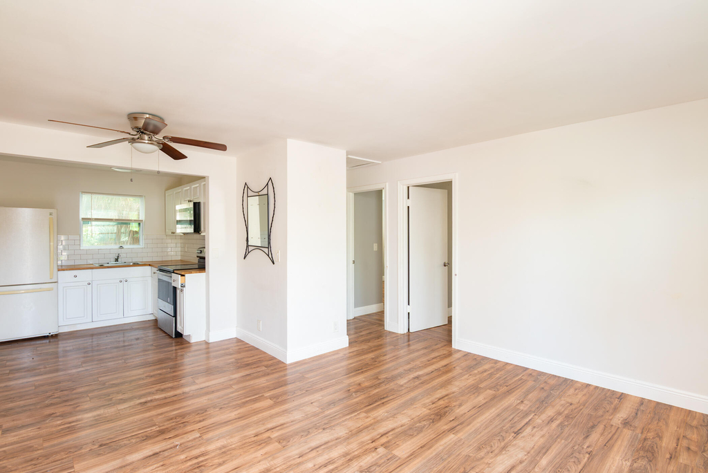 715 S Swinton Avenue - Photo 0