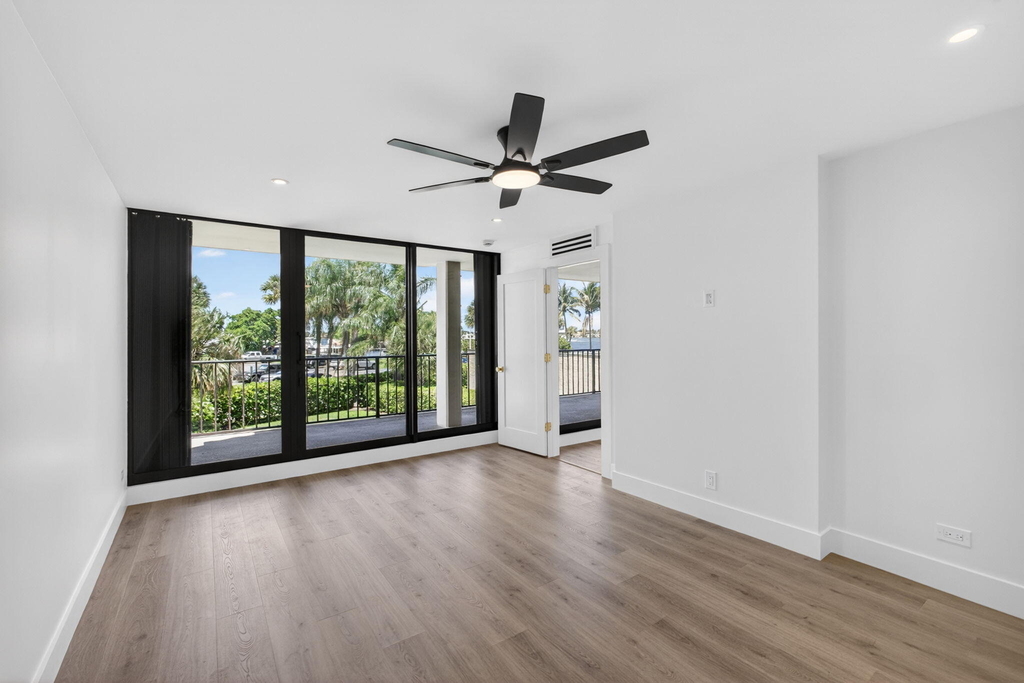 136 Lakeshore Drive - Photo 32