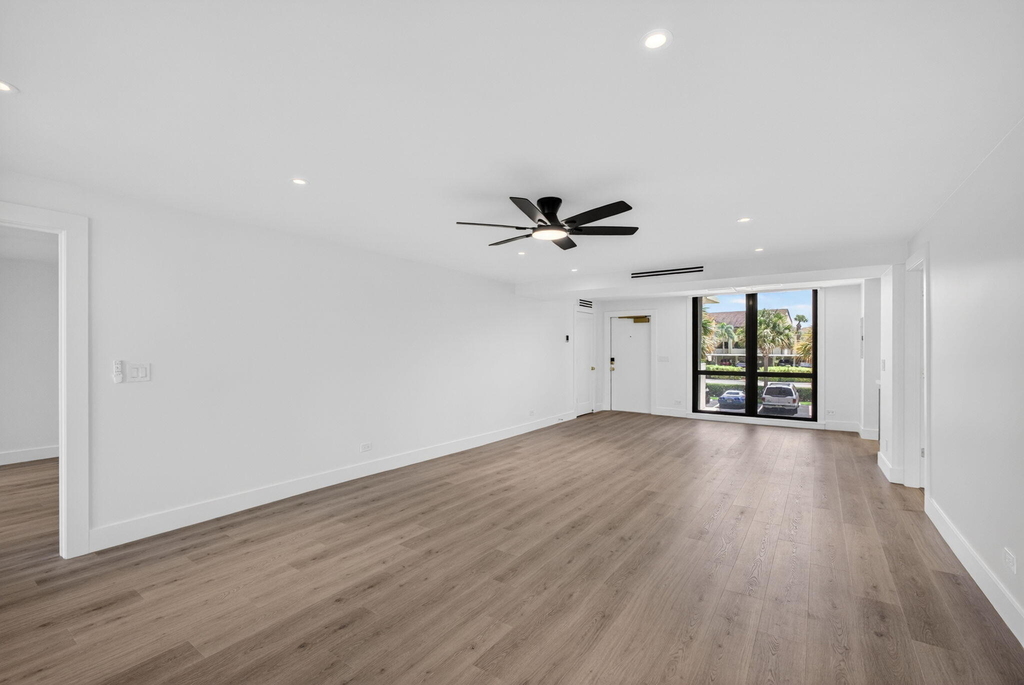 136 Lakeshore Drive - Photo 15