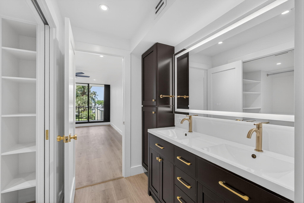 136 Lakeshore Drive - Photo 29