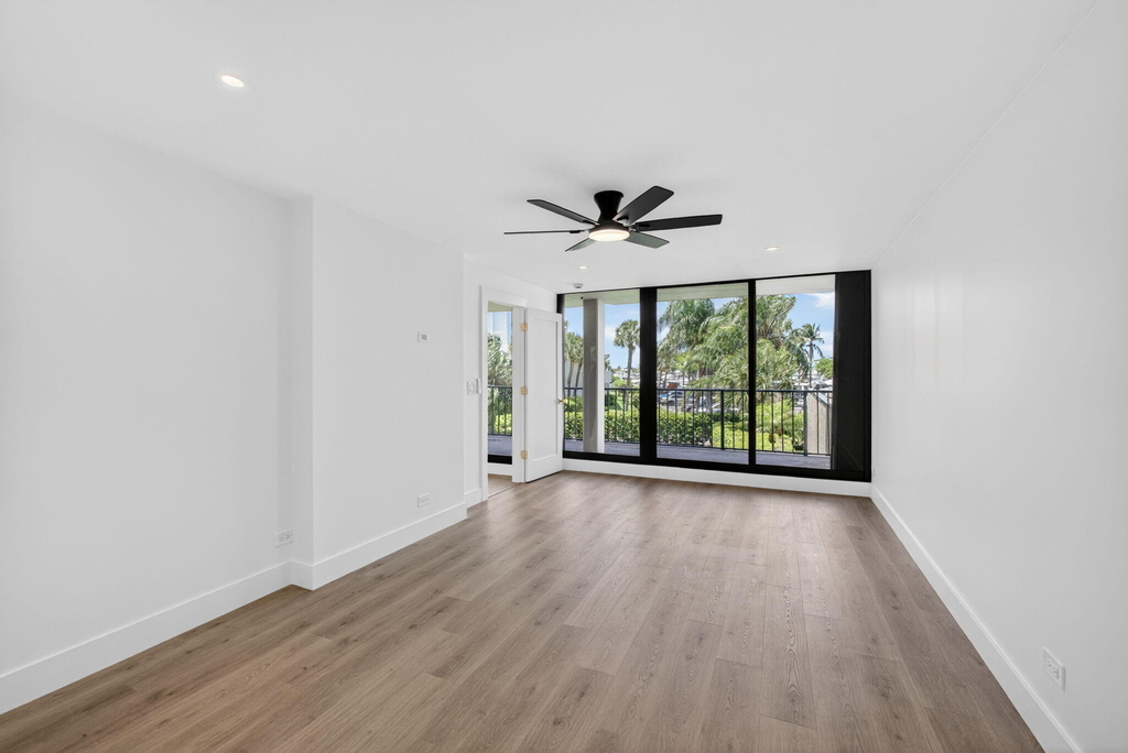 136 Lakeshore Drive - Photo 23