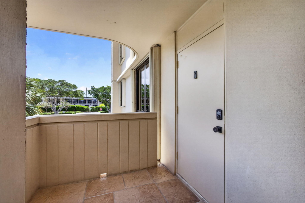 136 Lakeshore Drive - Photo 36