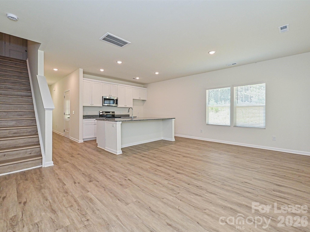 1725 E Cloaninger Avenue - Photo 6