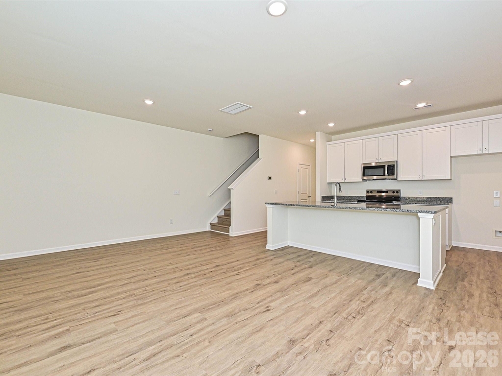 1725 E Cloaninger Avenue - Photo 5