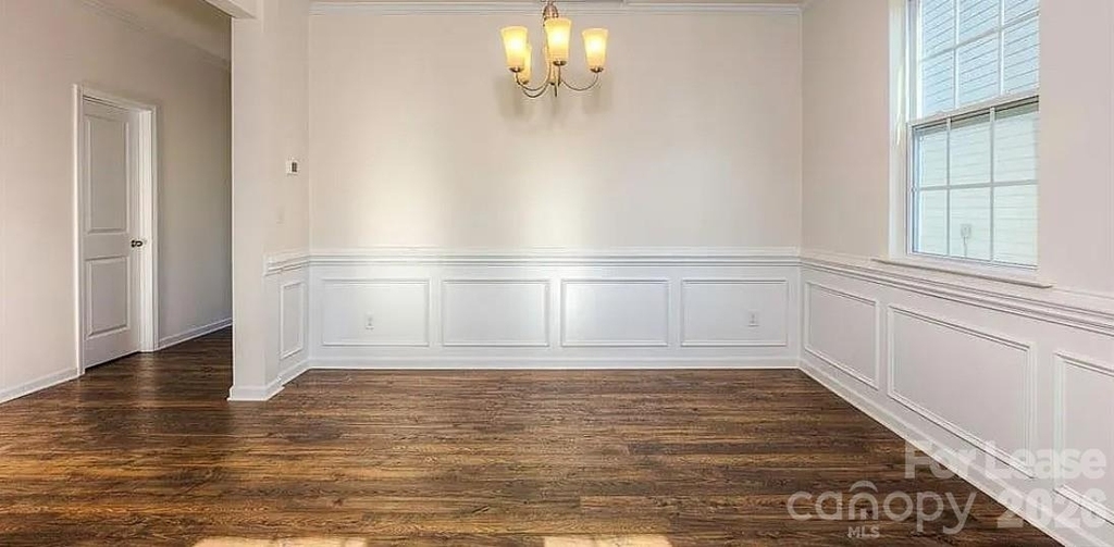 418 Grantham Lane - Photo 7