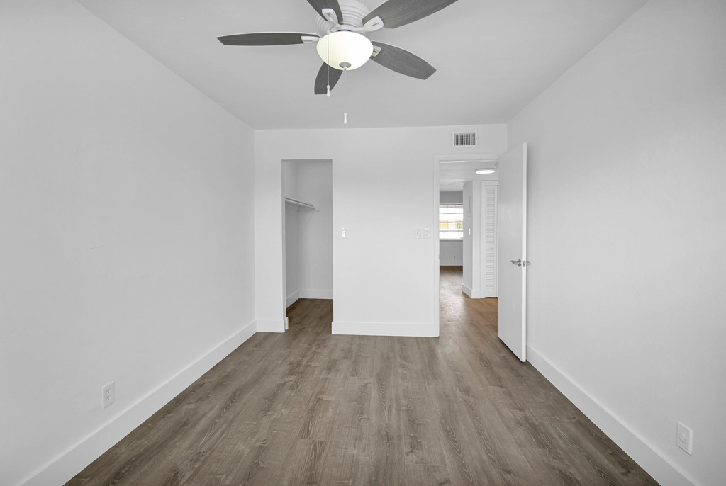 4051 Ne 13th Avenue - Photo 24