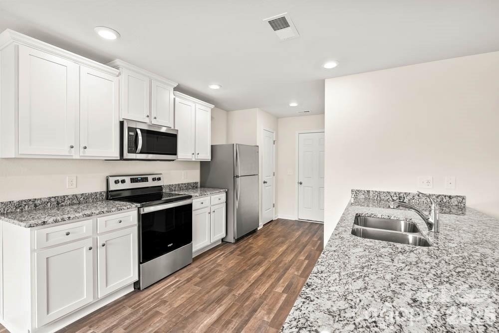 1305 Nia Road - Photo 4