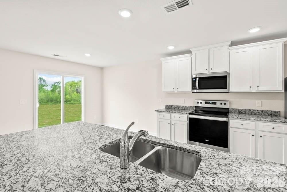 1305 Nia Road - Photo 2