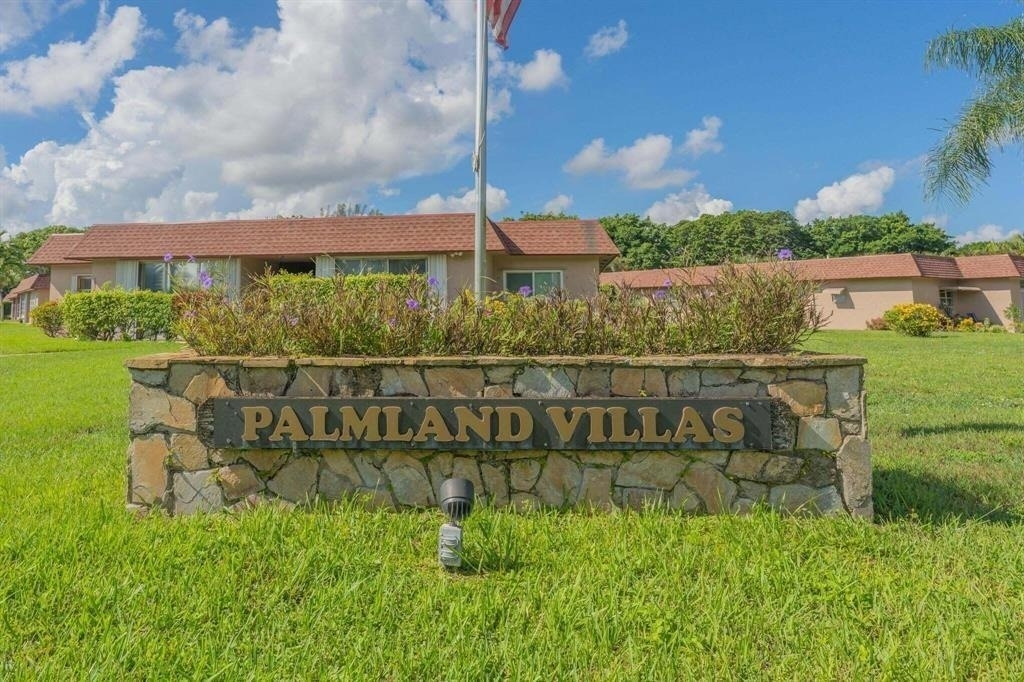 1918 Palmland Drive - Photo 10