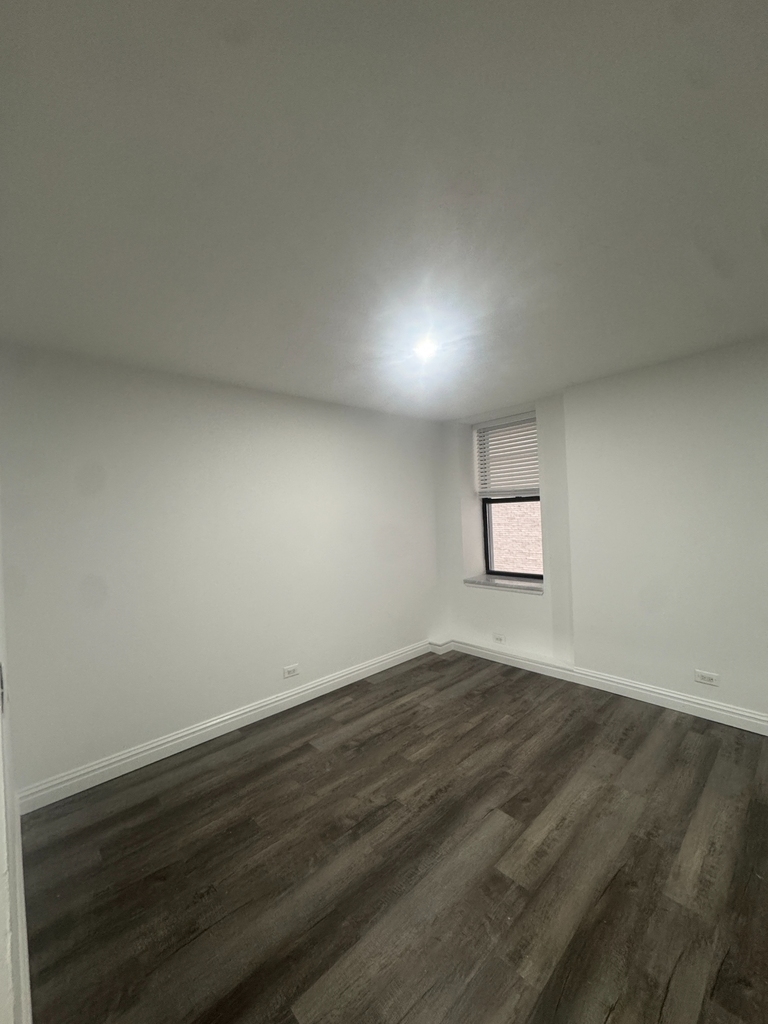 W 34th Street - Photo 3