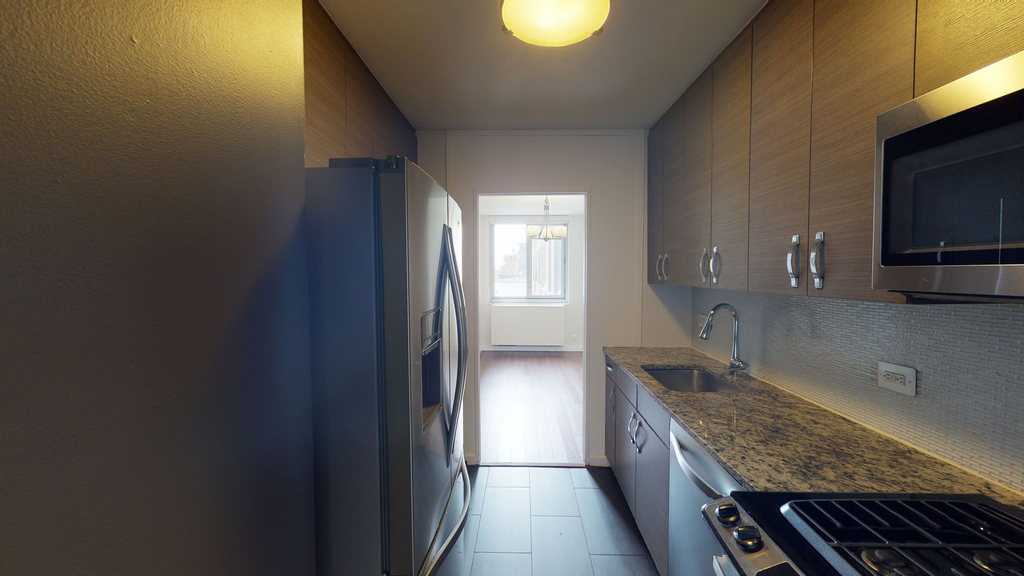401 E 34th St - Photo 3