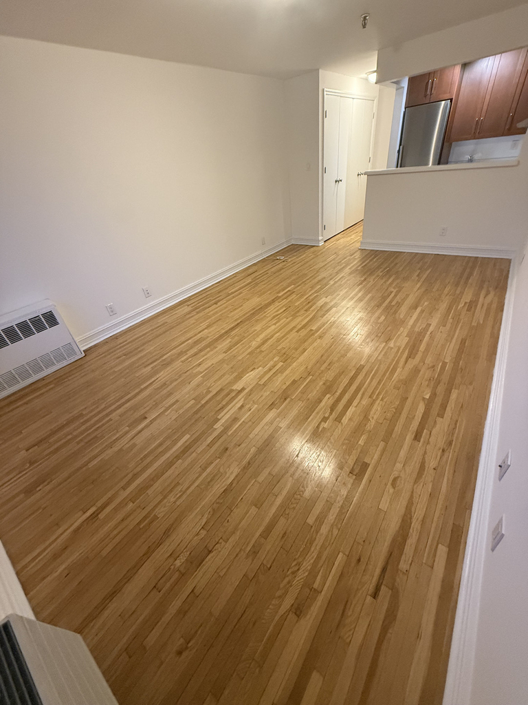 1570 1st Avenue - Photo 2