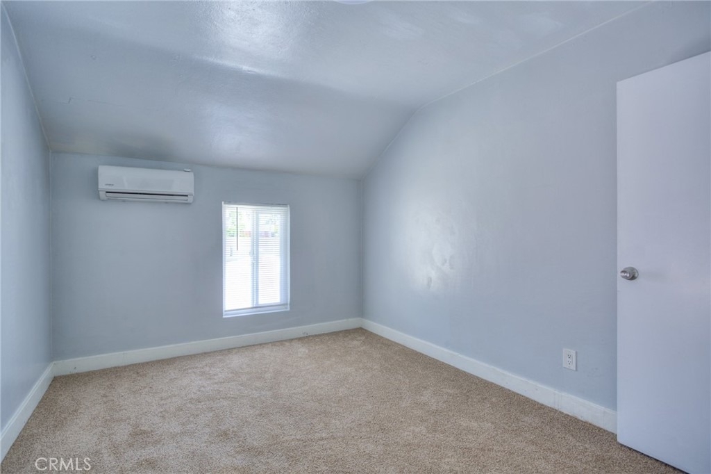 3045 Charlotte - Photo 24