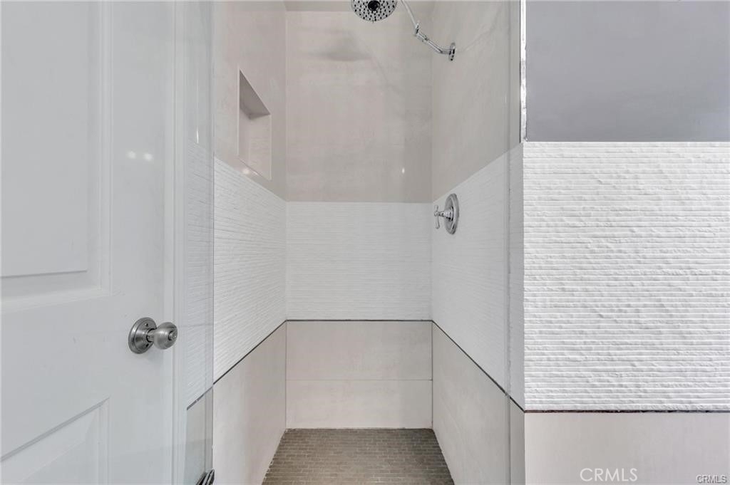 22612 Covello Street - Photo 19