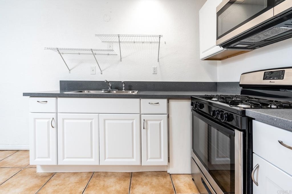 1568 Primera Street - Photo 5