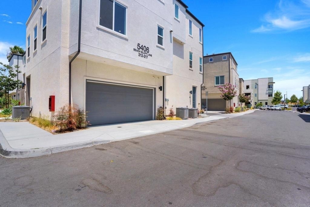 5406 Beach Bluff Lane - Photo 21
