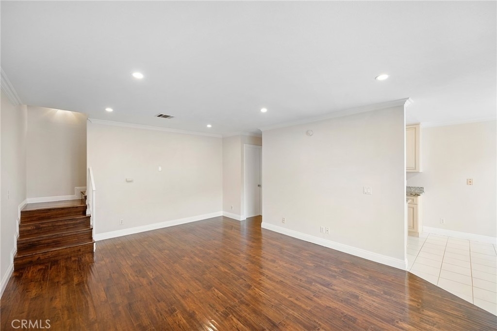 121 Sinclair Avenue - Photo 4