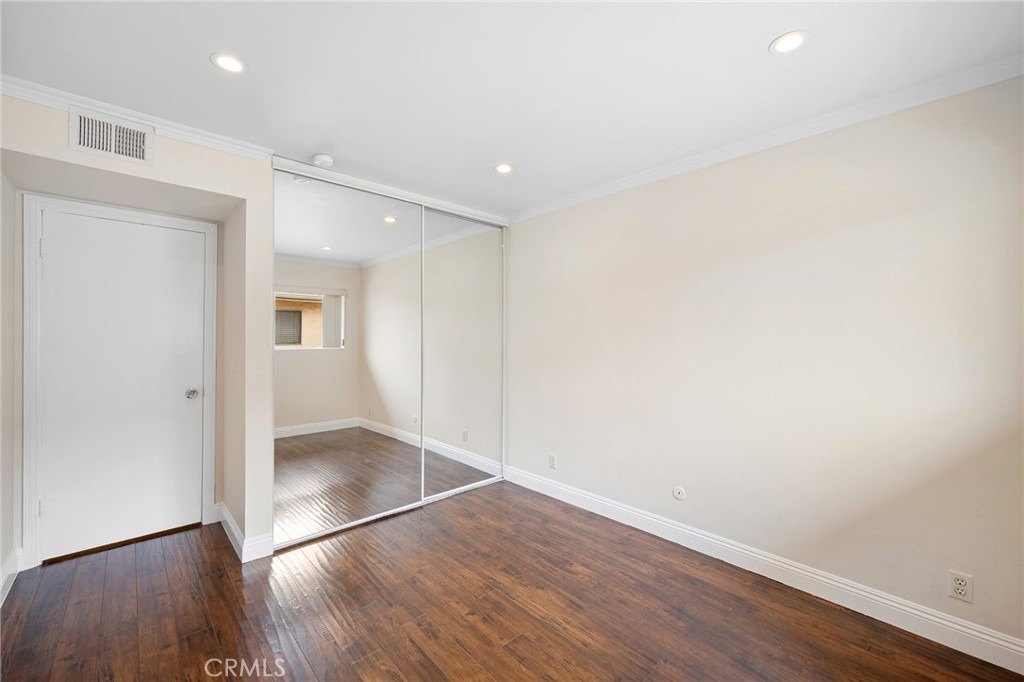 121 Sinclair Avenue - Photo 18