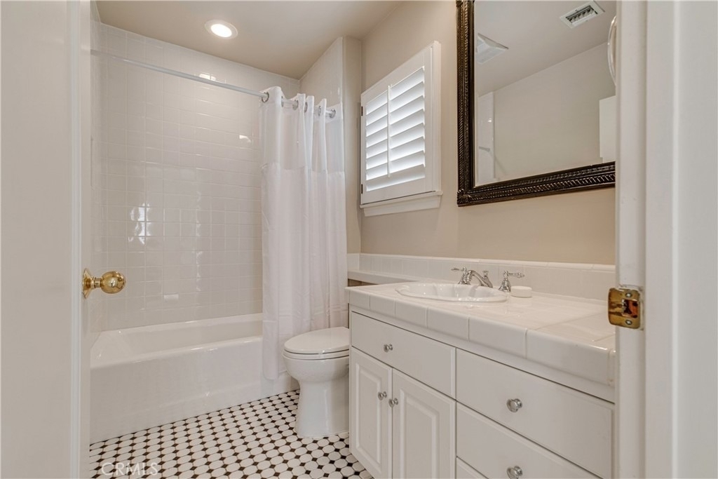 1568 Ensley Avenue - Photo 36