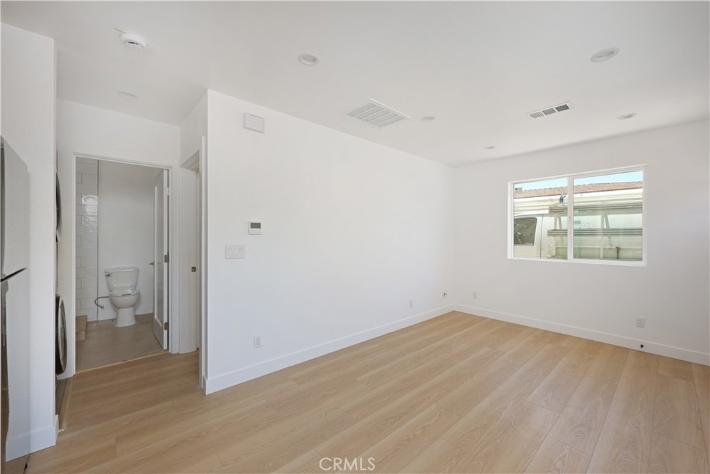 10520 Myrtle Street - Photo 8