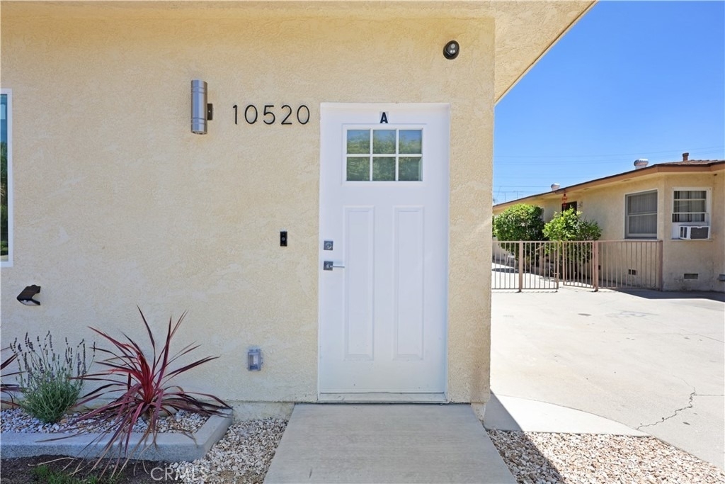 10520 Myrtle Street - Photo 1