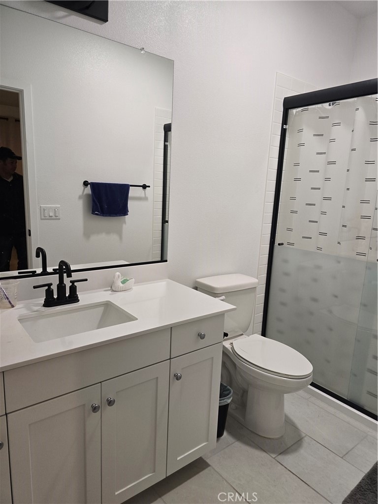 1887 Vincent Dr - Photo 5