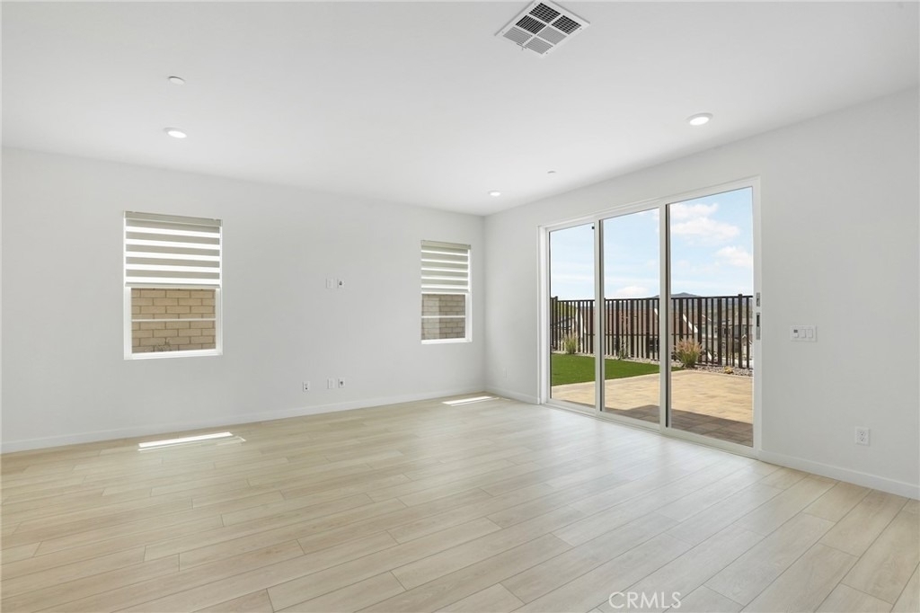 27273 Debut Place - Photo 10