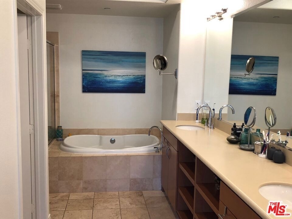 7100 Playa Vista Drive - Photo 9
