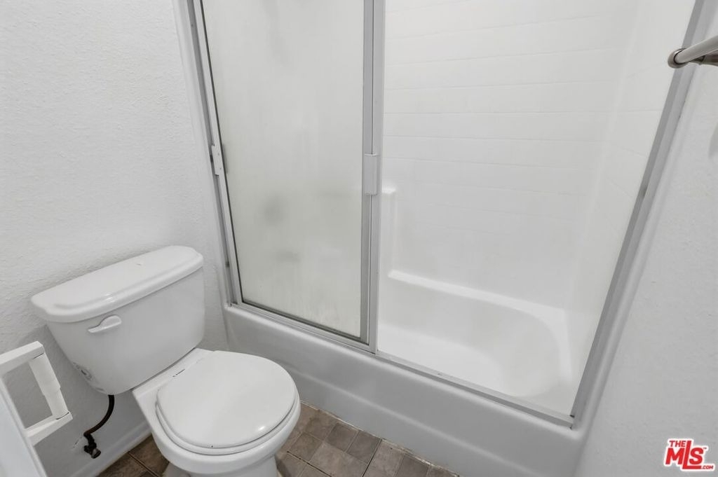 11015 Morrison Street - Photo 33