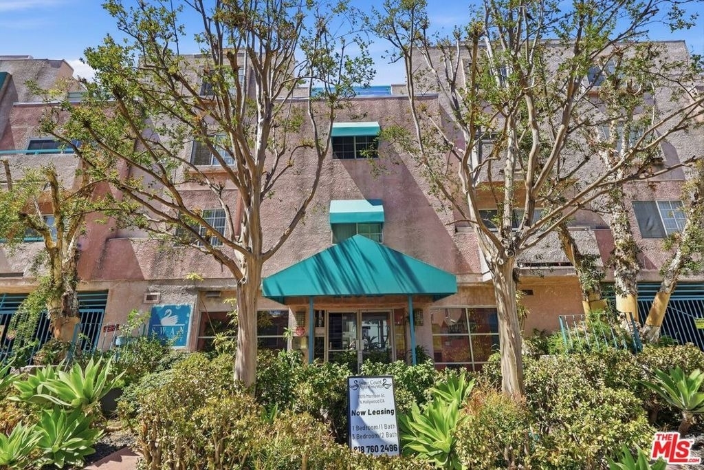 11015 Morrison Street - Photo 0