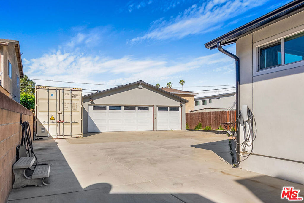 16421 Halldale Avenue - Photo 6