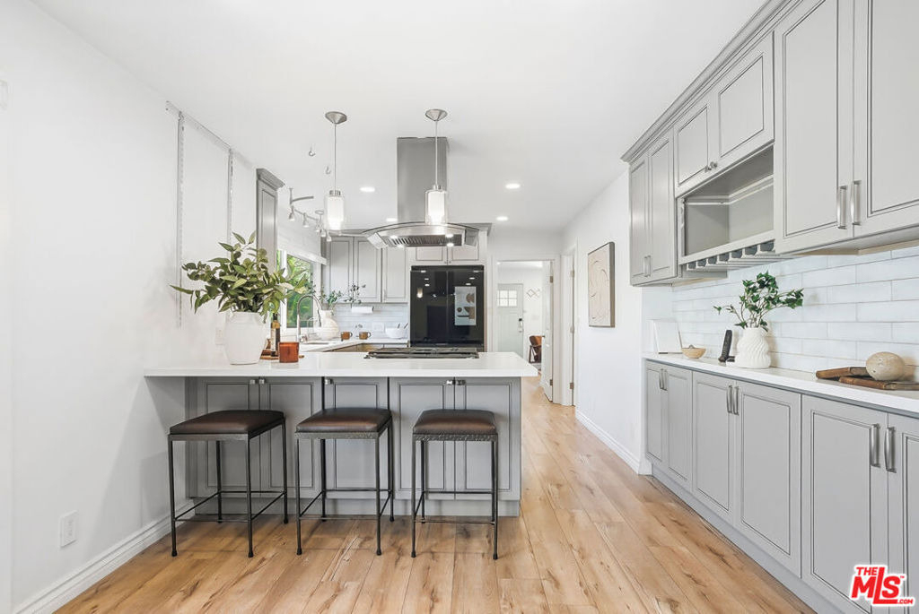 16421 Halldale Avenue - Photo 3