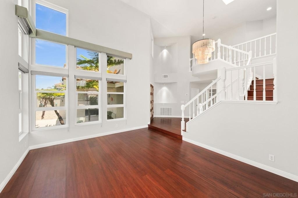 1068 Pacific Hill St - Photo 7
