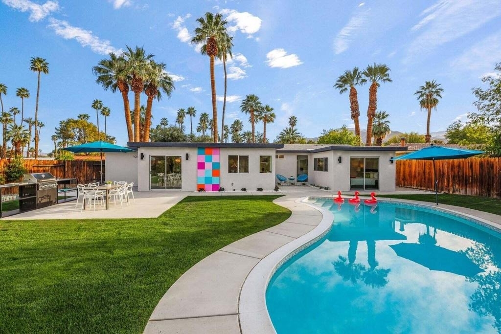 70170 Sun Valley Drive - Photo 0