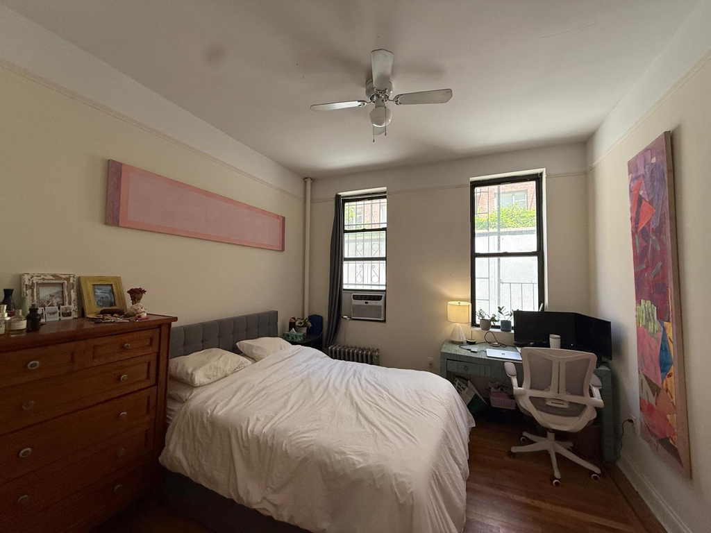 507 East 13th Street - Photo 2